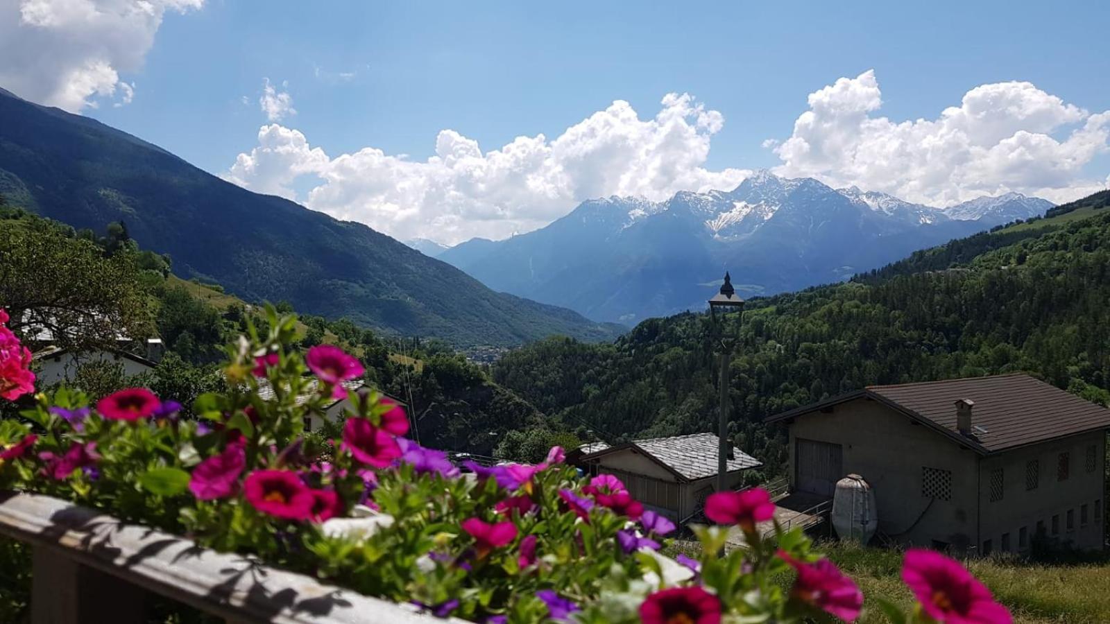 Rayon De Soleil Cir 0016 Allein Aosta Exterior foto